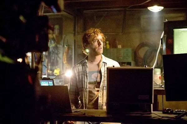 Dokonalé repliky - Z filmu - Thomas Middleditch