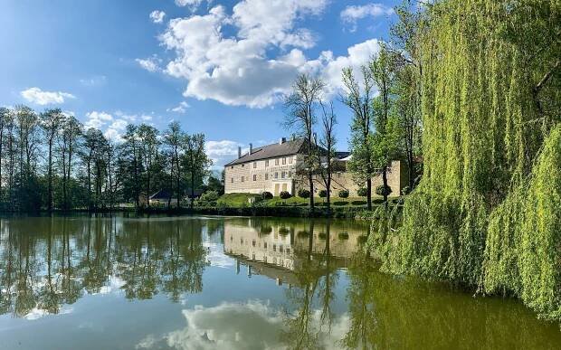 Orlické hory: Hotel Chateau Orlice **** s privátním wellness centrem (vířivka, sauna), slevami a polopenzí