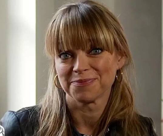 Sarah Alexander Biography - Facts, Childhood, Family Life & Achievements