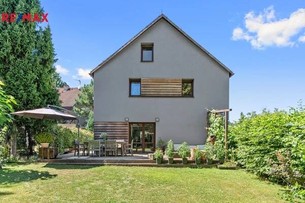 Prodej domu 254 m2, Zdiby
