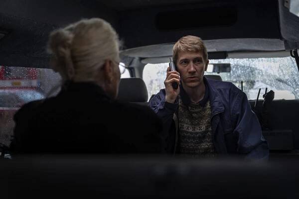 Piiritys - Taksikuski (E01) (2023)