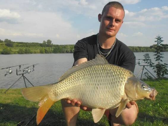Tomáš Opavský, Jiří Vondra, David Štrunc - lov na svazové vodě ve 30 st. vedrech | MAXCarp.cz
