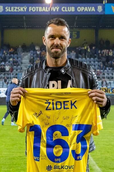 Podívejte se: Jakub Yunis trefil Opavě tři body