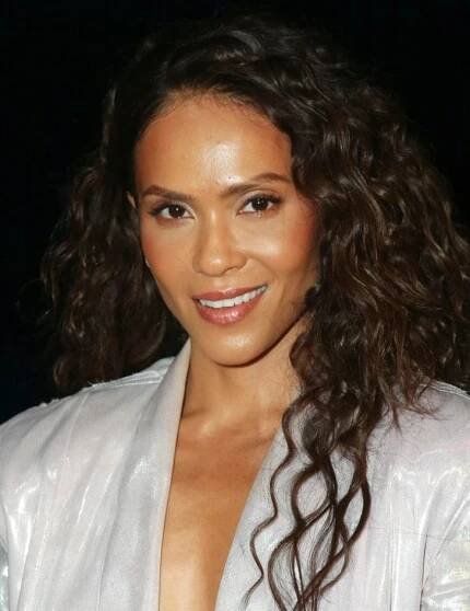 30 Hottest Half-Nude Pictures of Lesley-Ann Brandt To See - Music Raiser