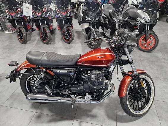Moto Guzzi V9 Roamer