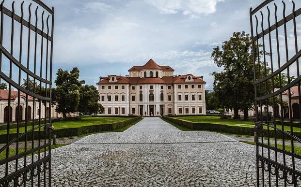 Kam na Valentýna? Romantický pobyt ve wellness, na farmě nebo na zámku ve středních Čechách | Vyletnik.cz