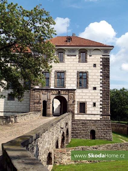 Skodahome za skřítkem Cimbuříkem na zámek Veltrusy - SKODAHOME.cz