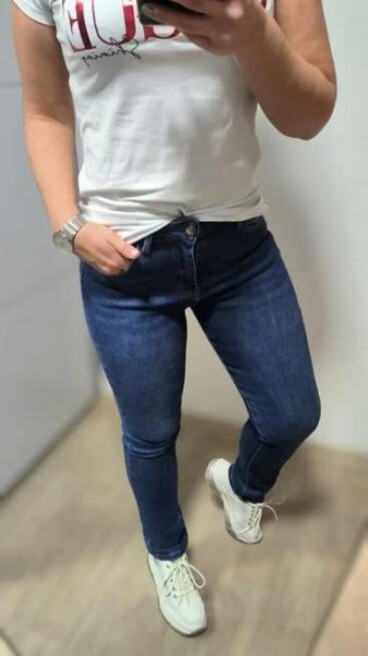 Džíny, kalhoty a legíny