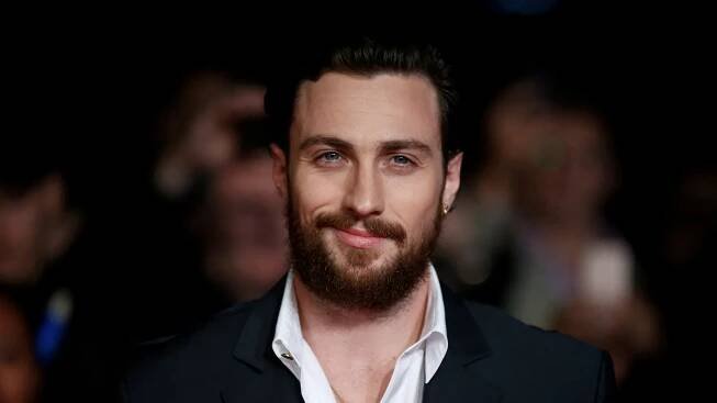 Novým Bondem má být Aaron Taylor-Johnson, herec spekulace nepotvrdil