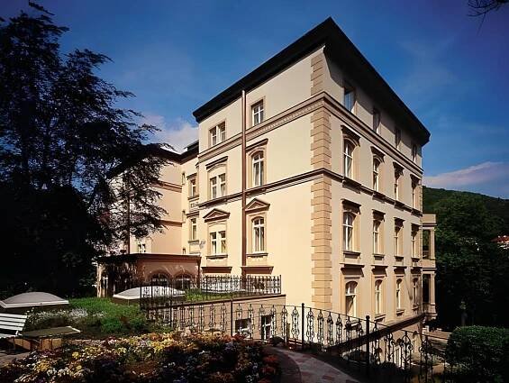 Bristol Kralovska Vila - NEJLEPŠÍ CENY ubytování ve městě Karlovy Vary