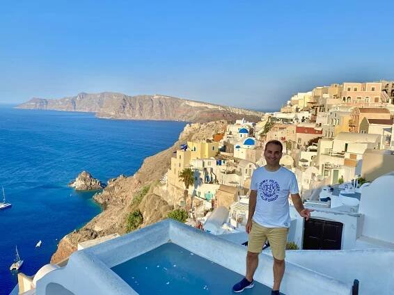 A GUIDE TO THE TOP THINGS TO DO IN SANTORINI PLUS TRAVEL TIPS FOR SANTORINI – WELCOME TO THE INSIDE TRAVELLER!
