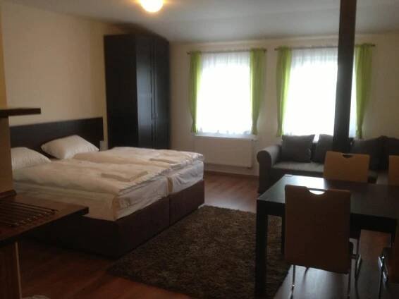 Motel R10 1168247229 2