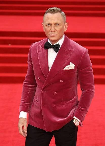 Jeho manželka na premiéru poslední bondovky nedorazila: Kdo je blondýnka, s níž Daniel Craig opouštěl after party?