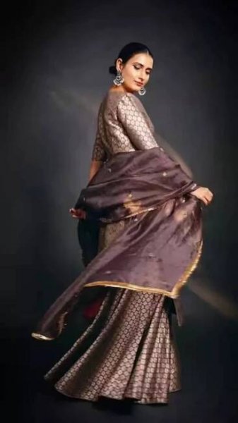 'Aap Jaisa Koi' actress Fatima Sana Shaikh's most stunning suit looks