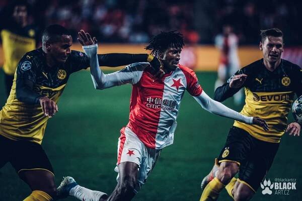 SLAVIA x DORTMUND 0:2 - LIGA MISTRŮ / fotogalerie zápasu