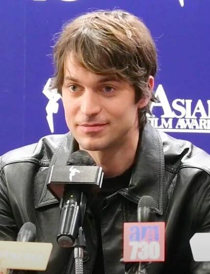 Lucas Bravo – Wikipedie
