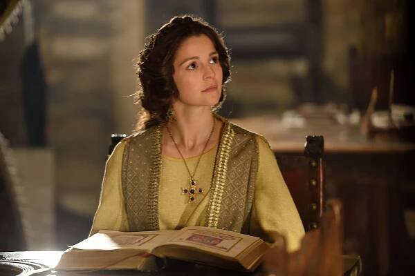 Flora Spencer-Longhurst