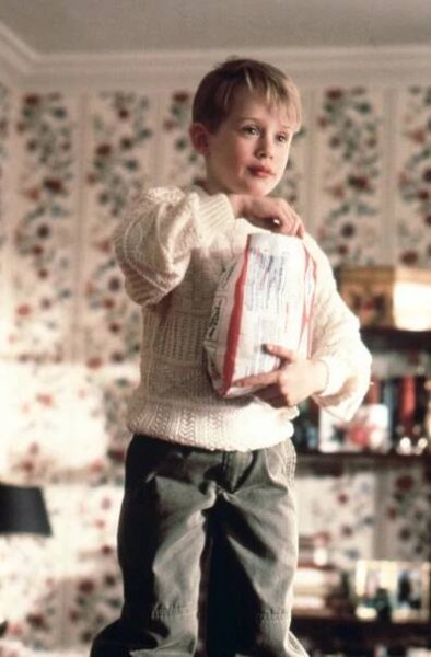 Brenda Song and Macaulay Culkin Son Dakota Thinks Hes Kevin McAllister