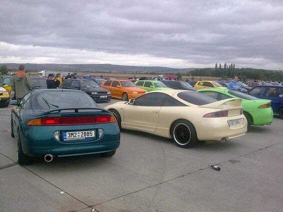 1998 Mitsubishi Eclipse 2.0 benzín 130 kW 205 Nm
