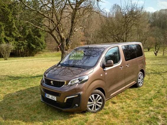 Peugeot Traveller 2.0 HDi 4x4 Dangel: Rallye dodávka