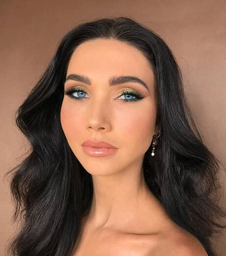 Jessica Green Wiki: Age, Social Media, Net Worth, and Full Bio - FamedWiki