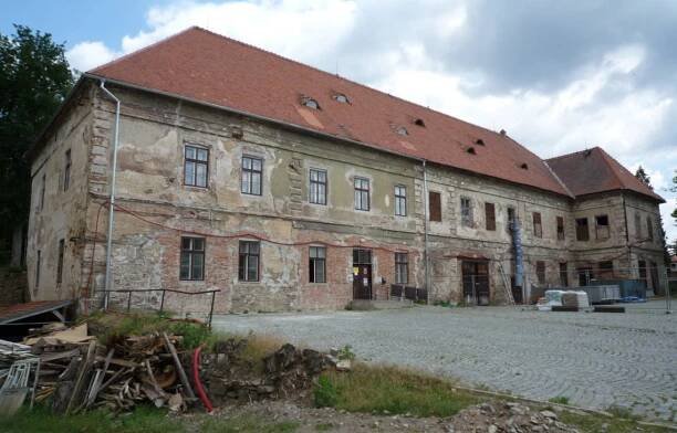 Zámecké kulturní centrum Rosice – Tocháček spol. s r.o.