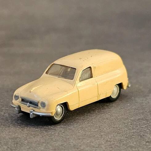 100. STARÝ MODEL AUTA - ŠKODA (HO - 1:87)