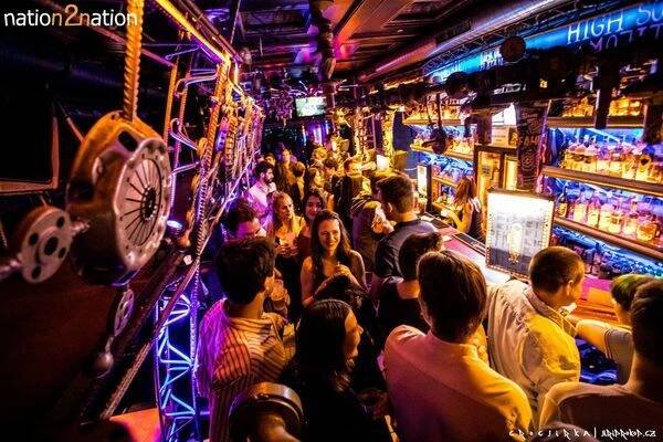 CROSS CLUB PRAGUE foto 4