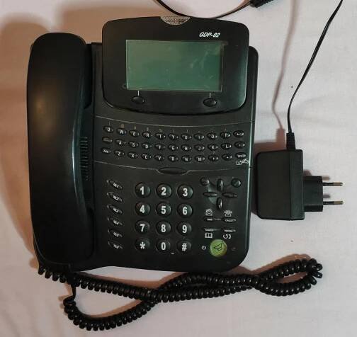 mobilní telefon  - Mobily a chytrá elektronika
