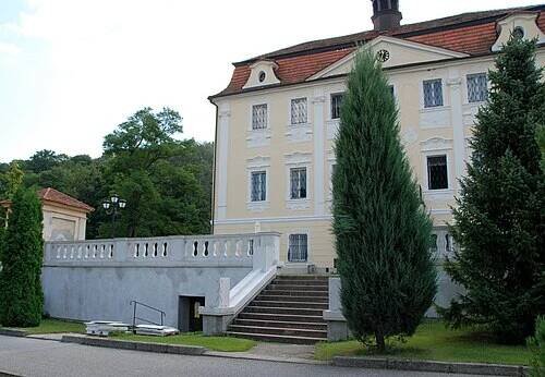 Suchomasty (zámek) – Wikipedie