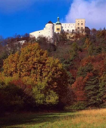 Vizovice : Kroměříž : Luhačovice : Zřícenina hradu Lukov : Hrad Buchlov, Zámek Buchlovice : Bystřice pod Hostýnem, Svatý