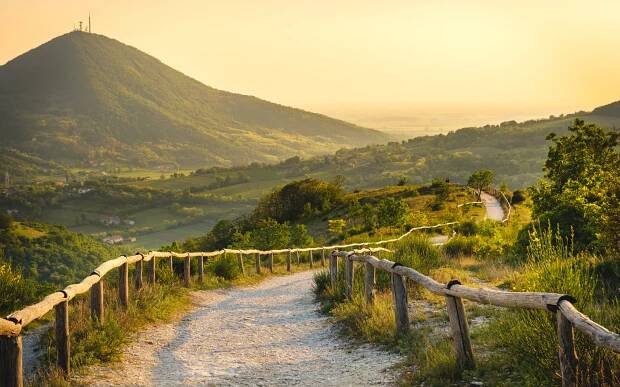 Euganean Hills in 2 days: villages and castles - Italia.it