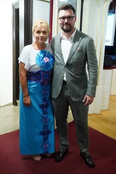 35 kilogramů rozdílu: Pavla Tomicová radikálně zhubla, ale oblékla skoro stejné šaty, jako když byla baculka