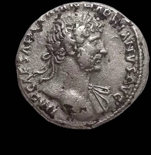 Hadrian (117-138)- denár Fourée