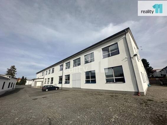 Pronájem skladu 800 m2, Humpolec