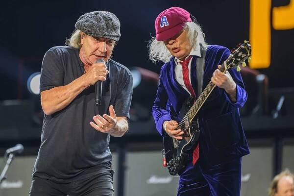 Slovensko taký nával fanúšikov ešte nezažilo. Pozrite si, ako vyzeral koncert AC/DC