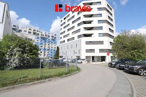 Pronájem bytu 1+kk, ul. třída Gen. Píky, Brno - Černá Pole, částečně zařízený, u Mendelovy Univerzit