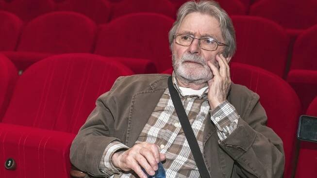 Ladislav Mrkvička (80): ÚTOK! LEŽEL V PARKU! - AHA.cz