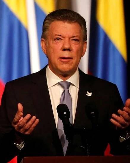 Colombia's Santos apologises for illegal funds paid into campaign