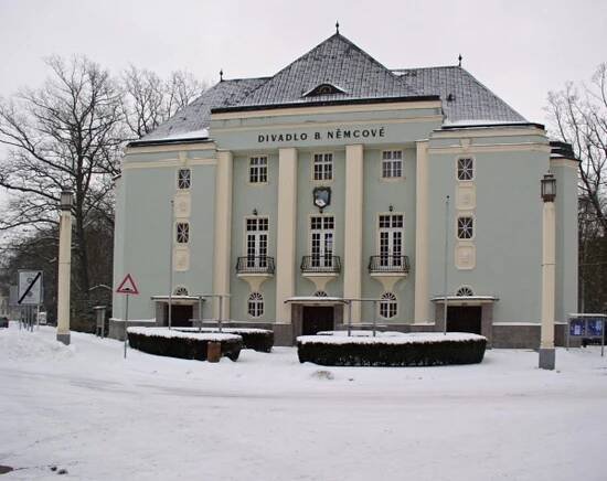 Foyer Divadla Boženy Němcové – INTER-PRO CZ, s.r.o.