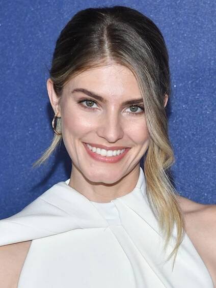 Caitlin Bassett - Actress