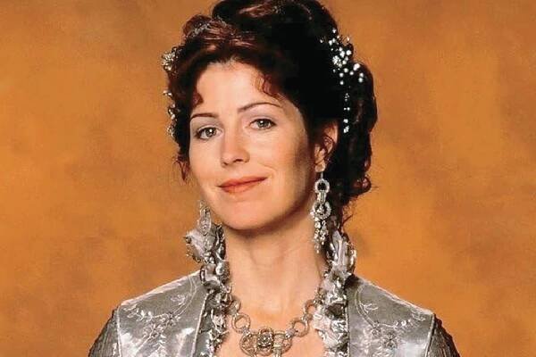 Dana Delany