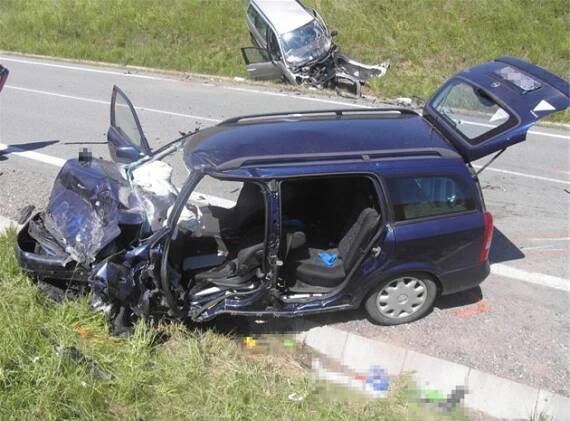Opilý velitel hasičů způsobil nehodu a zranil děti. Odešel do civilu