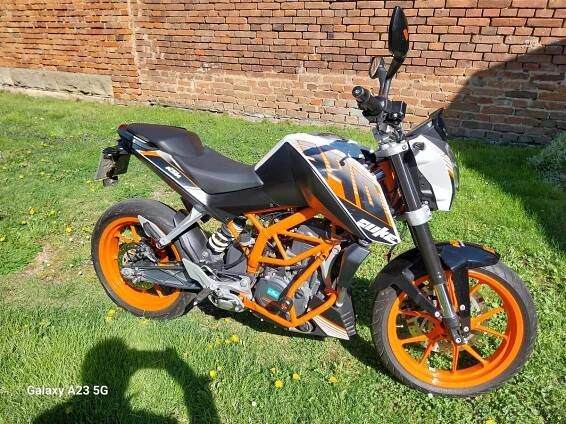 Ktm 390 duke - Hradec Králové