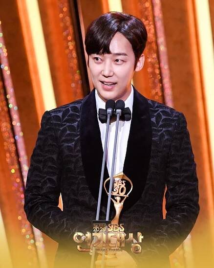 Výsledky 2020 SBS Drama Awards - Asianstyle