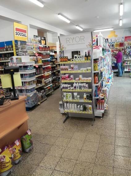 BARVY A LAKY DROGERIE foto 4