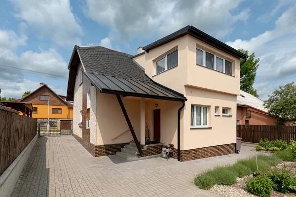 Rodinný dům 6+1, 211 m2 Bruntále, I. Olbrachta 516/19 