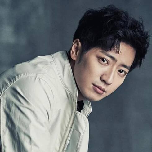 Lee Sang Yeob 9