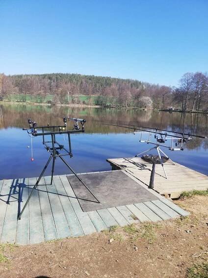Ubytování Pečičky, Chata Dobrá voda - Luh u Milína - Střední Čechy chata, 2625