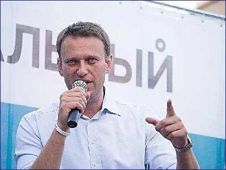 Západní představitelé obviňují Putina z náhlé smrti Alexeje Navalného